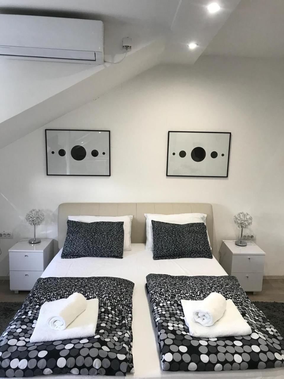 Stan Na Dan Angel Apartment โนวีซาด ภายนอก รูปภาพ